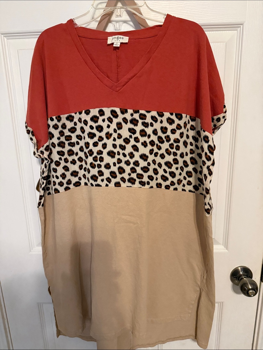 Umgee Rust and Tan Colorblock V-Neck Tunic with Leopard Stripe
